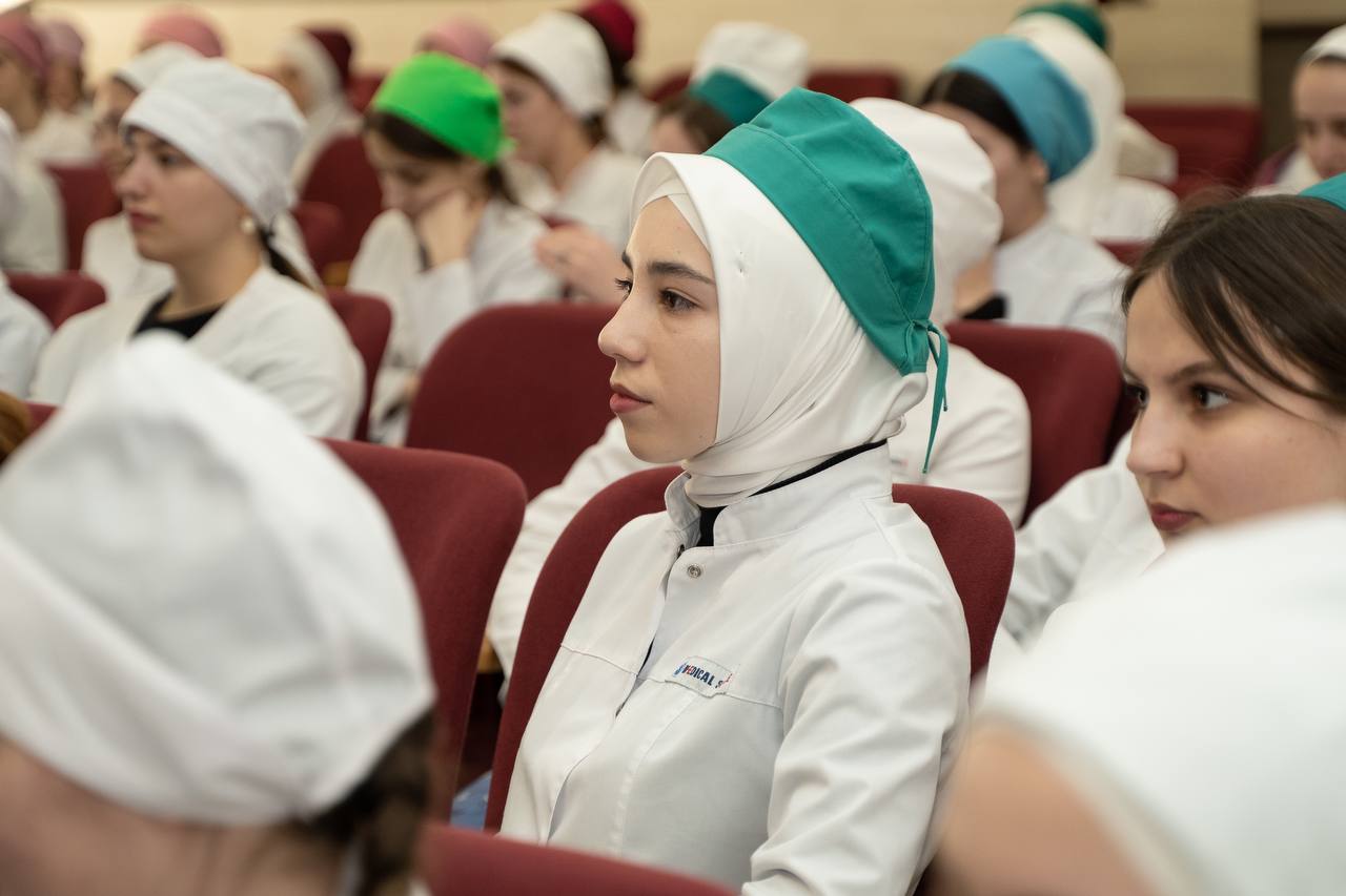 «Женская наркомания, симптомы, причины и последствия женской наркозависимости»